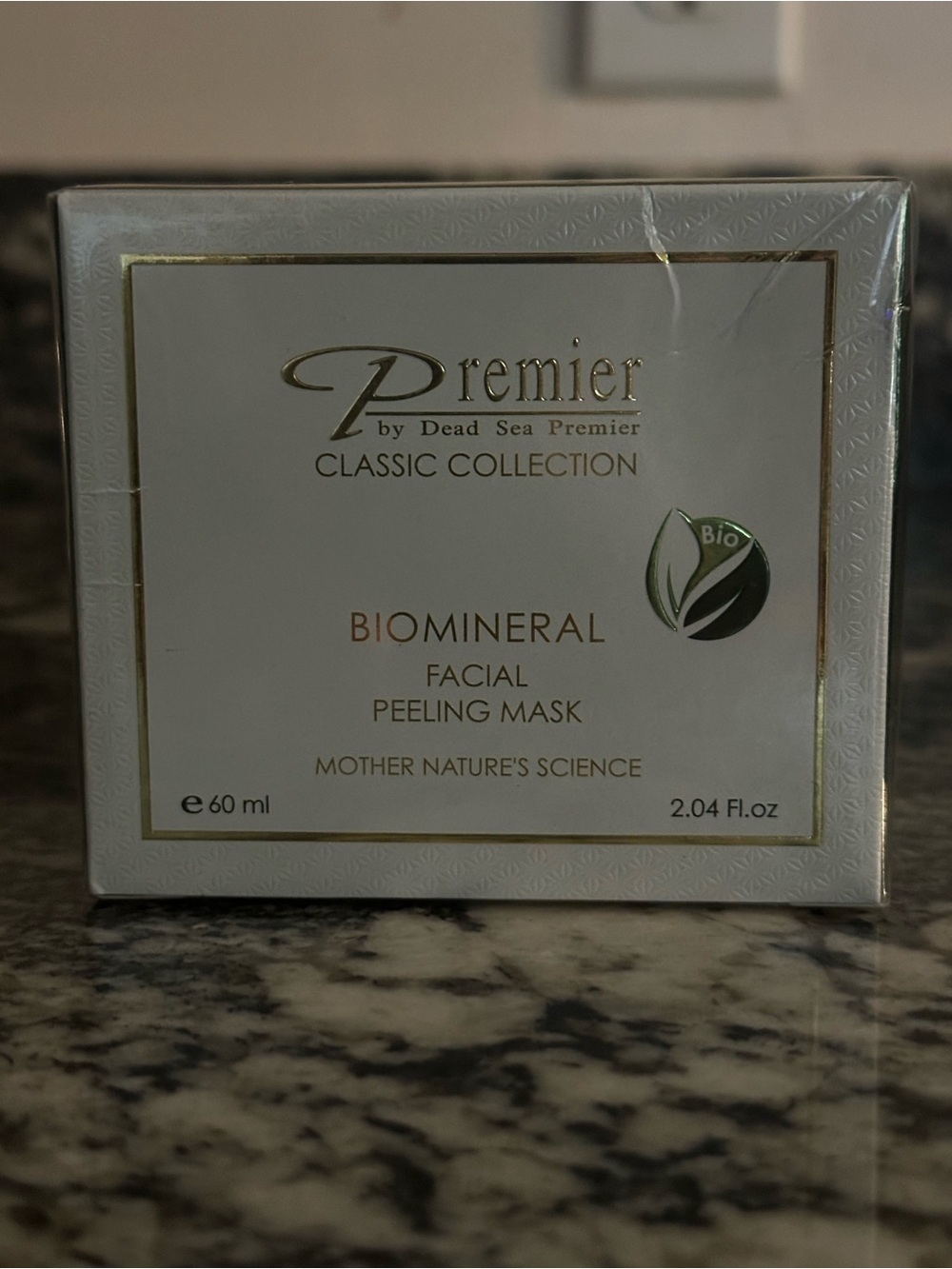 Premier Biomineral Facial Peeling Mask — White with Gold Accents